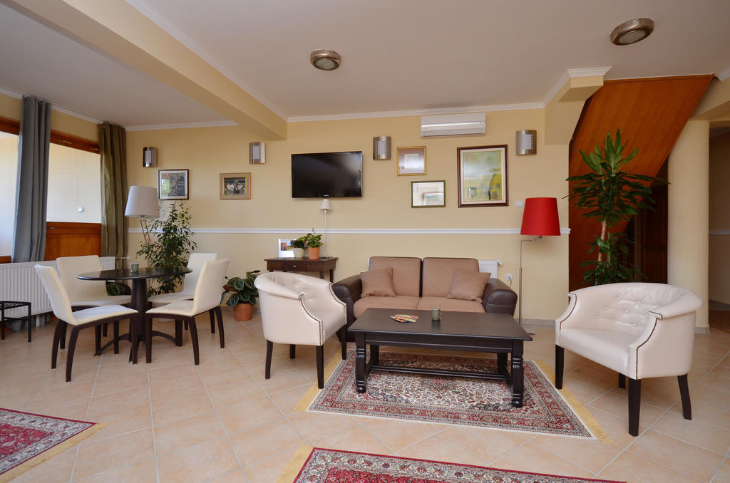Art Garni Hotel Kanjiža Dış mekan fotoğraf